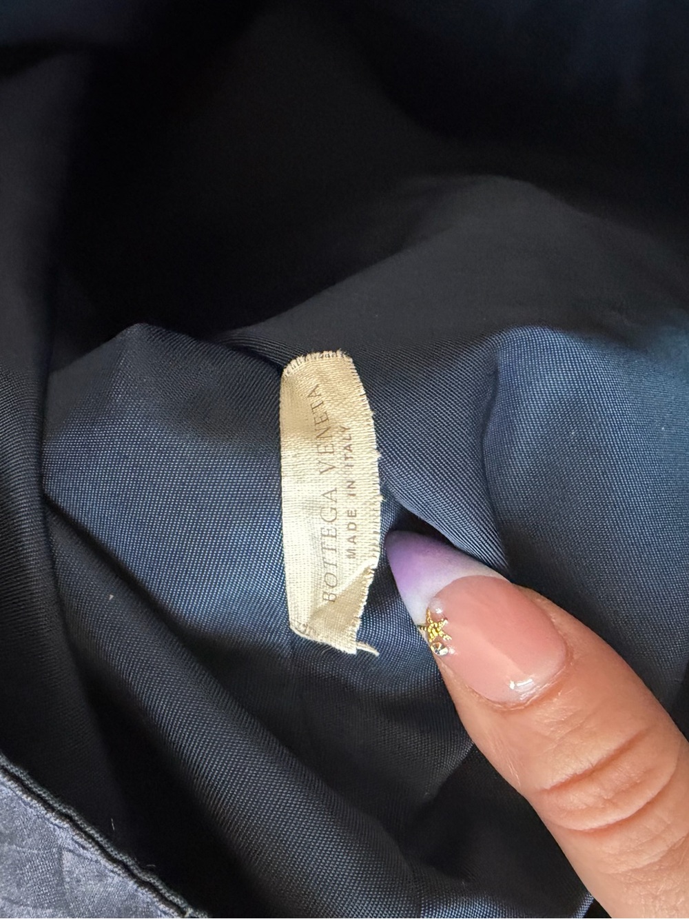 Like new authentic Bottega nylon tote - Picture 3 of 7